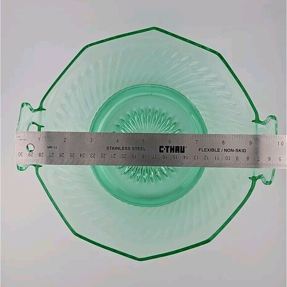 Uranium Glass - Vintage Imperial Green Twisted Optic 10" Handled Serving Bowl - Picture 8 of 16